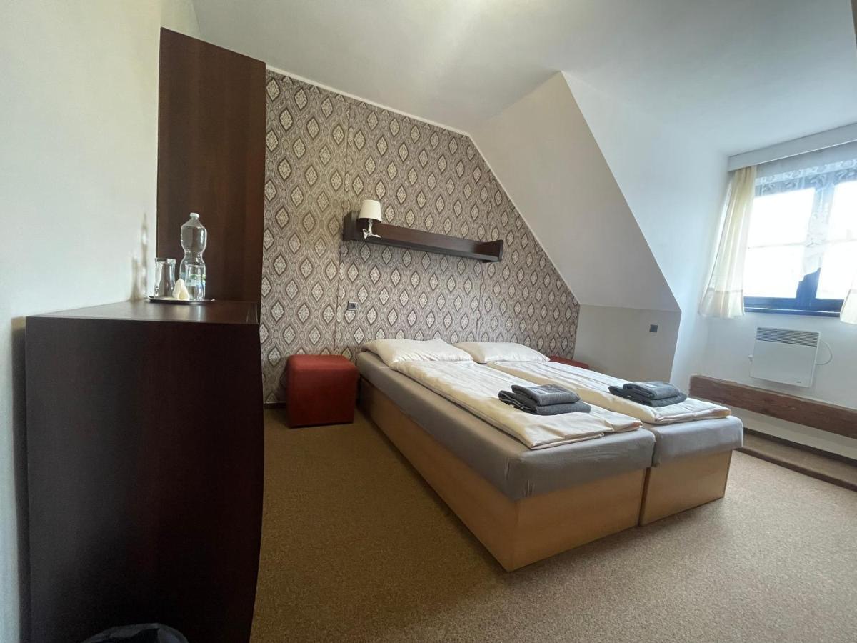 Hotel Veveri Veverska Bityska المظهر الخارجي الصورة